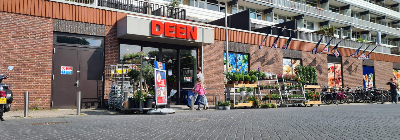 De Deen in Diemen met man en kind